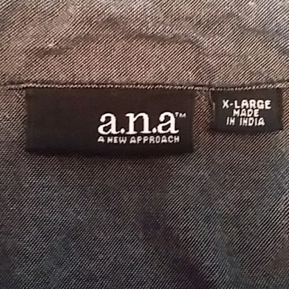A.N.A. Blouse - Picture 2 of 5